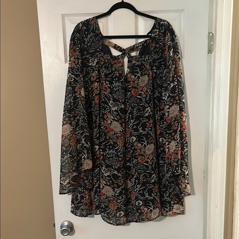 Umgee Black and Orange Bishop Sleeve Tunic Top